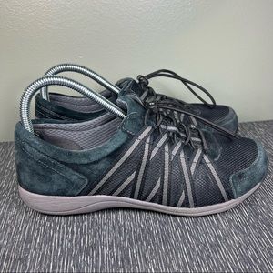Dansko Black Suede Honor Sneakers Women’s Shoes Drawstring Low Top Size 7.5W 38W